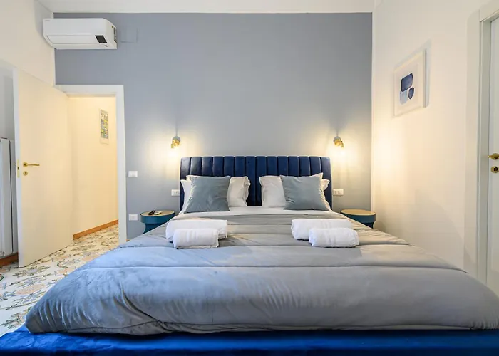 Guest House 121 Charming Apartment
